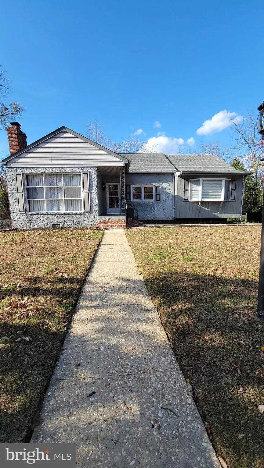 Woodbury, NJ 08096,569 LAKESIDE AVE