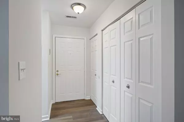 Ellicott City, MD 21043,8393 MONTGOMERY RUN RD #H