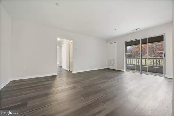 Ellicott City, MD 21043,8393 MONTGOMERY RUN RD #H