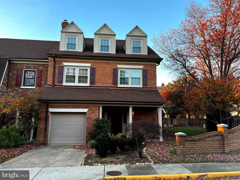 6260 CHAUCER LN, Alexandria, VA 22304