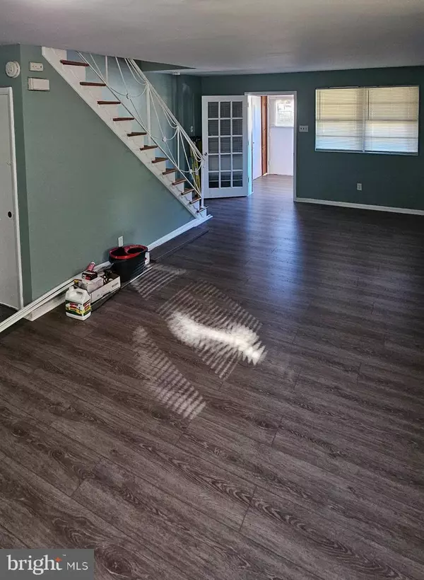 Camden, NJ 08104,1144 COLLINGS RD