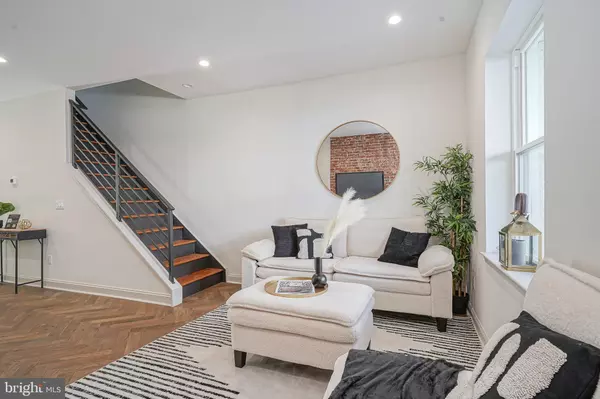 Philadelphia, PA 19143,5224 DELANCEY ST