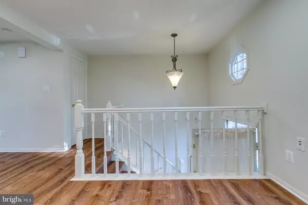 Reston, VA 20194,1589 WOODCREST DR