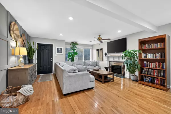 Moorestown, NJ 08057,709 MANOR TER