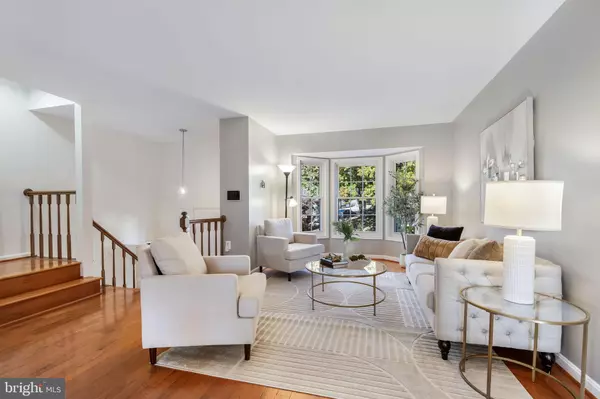 Alexandria, VA 22304,5406 BARRISTER PL