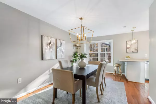 Alexandria, VA 22304,5406 BARRISTER PL