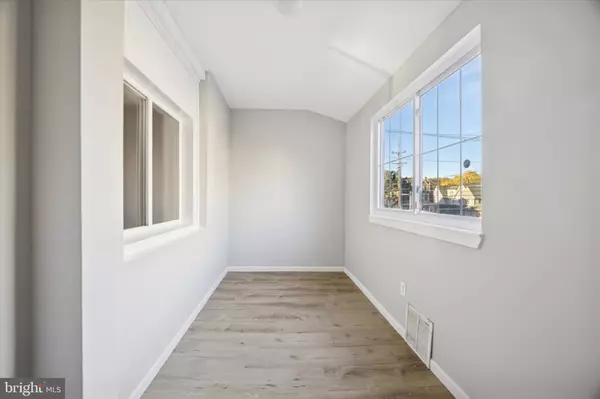 Darby, PA 19023,14 N MACDADE BLVD