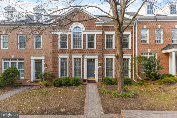 427 PARK AVENUE, Falls Church, VA 22046