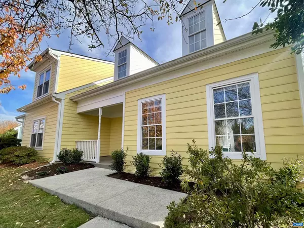 Charlottesville, VA 22902,900 LOCUST LN