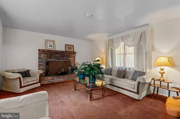 Trenton, NJ 08618,991 TERRACE BLVD