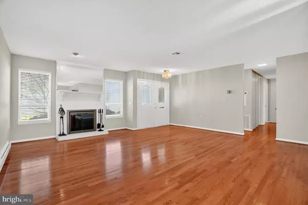 Silver Spring, MD 20906,3416 ISLAND CREEK CT #127-C