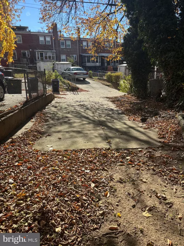 Washington, DC 20011,29 BUCHANAN ST NE