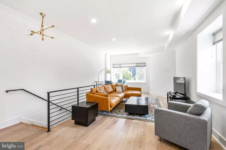 1922 1ST ST NW #B, Washington, DC 20001