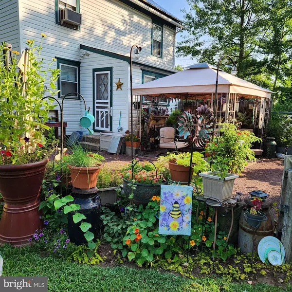 Delanco, NJ 08075,635 LAUREL ST