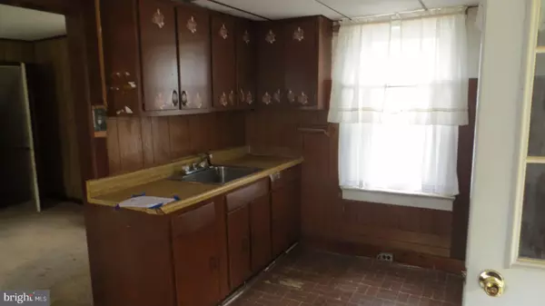 Paulsboro, NJ 08066,1224 HEDDON AVE