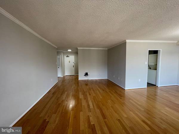 Falls Church, VA 22041,3705 S GEORGE MASON DR #2202S