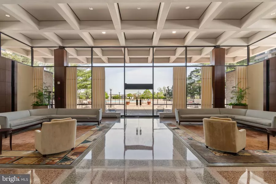 3705 S GEORGE MASON DR #2202S, Falls Church, VA 22041