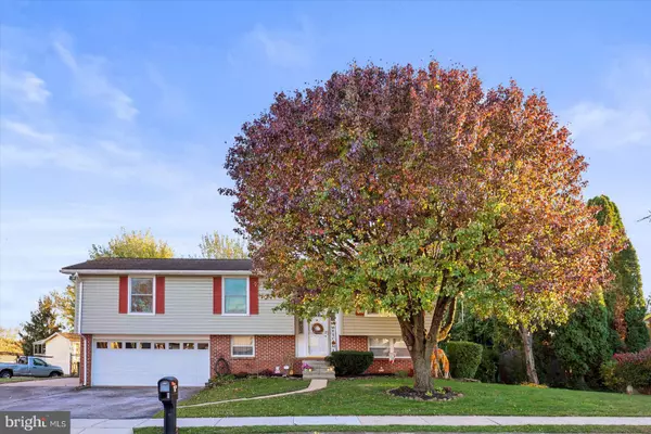 Dover, PA 17315,520 OAKWOOD DR