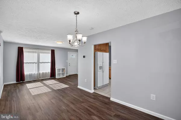 Waldorf, MD 20601,12720 BAR OAK DR