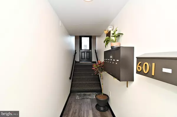 Perkasie, PA 18944,601 W MARKET ST #3