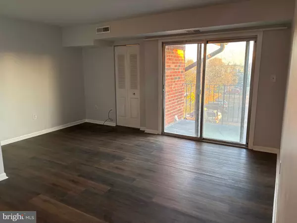 Dover, DE 19904,9 DOVER HALL