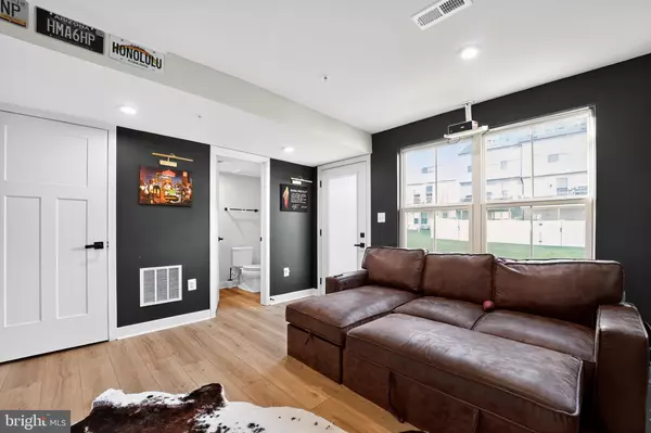 Hanover, MD 21076,7938 BIG ROUNDTOP RD