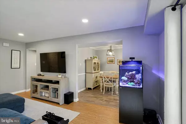 Warminster, PA 18974,1155 YORK RD #D8