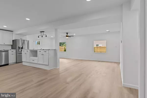 Levittown, PA 19054,35 THIMBLEBERRY LN