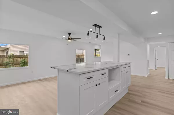 Levittown, PA 19054,35 THIMBLEBERRY LN