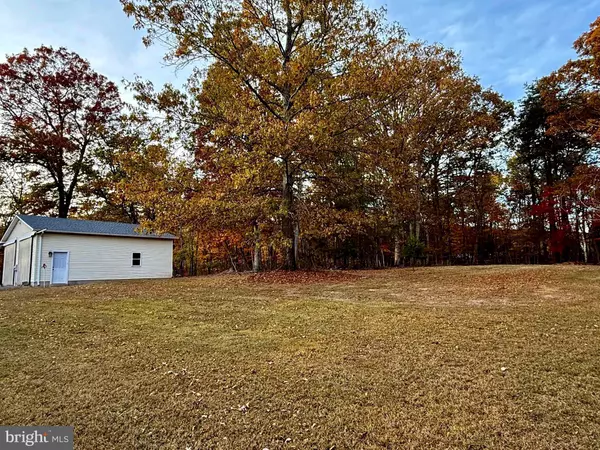 Hedgesville, WV 25427,988 TUB RUN HOLLOW RD