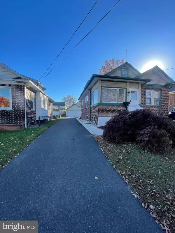 Gloucester City, NJ 08030,934 MERCER ST