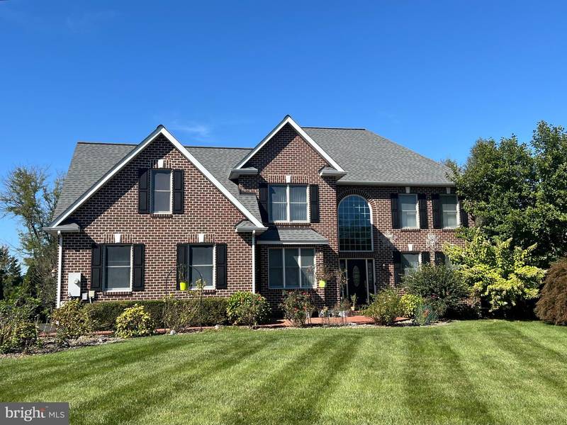 3325 MUIRFIELD DR, Chambersburg, PA 17202