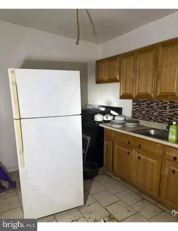 Philadelphia, PA 19144,127 E PASTORIUS ST