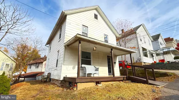 Carbondale, PA 18407,6 FERN AVE