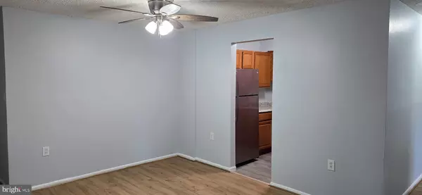 Suitland, MD 20746,3811 SWANN RD #T-1