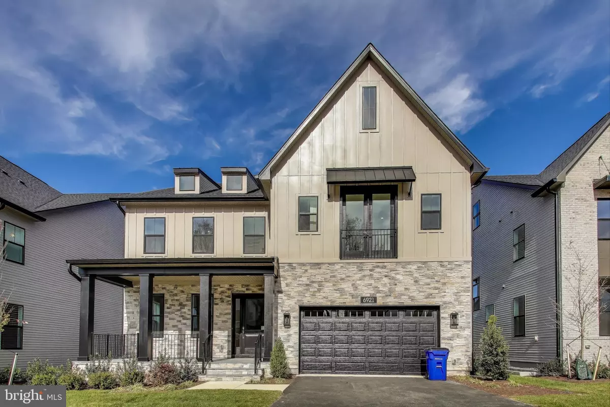 Bethesda, MD 20817,6921 RENITA LN