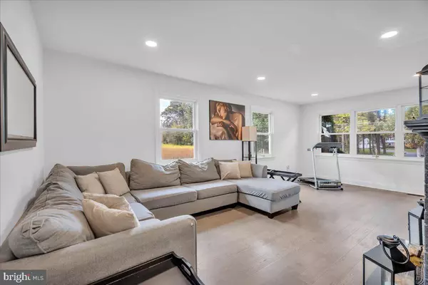 Sicklerville, NJ 08081,128 CEDAR BROOK RD