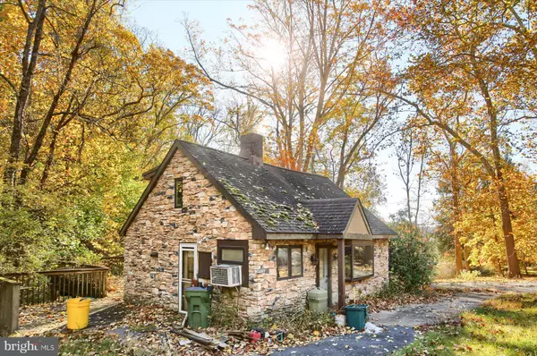 Harrisburg, PA 17110,1025 & 1029 ROBERTS VALLEY RD