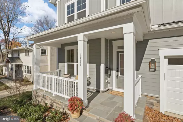 Vienna, VA 22180,1416 DESALE ST SW