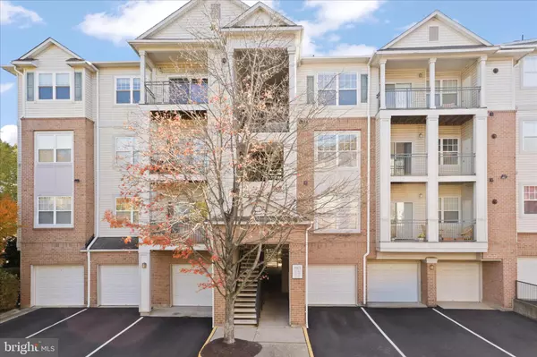 4401 WEATHERINGTON LN #304, Fairfax, VA 22030