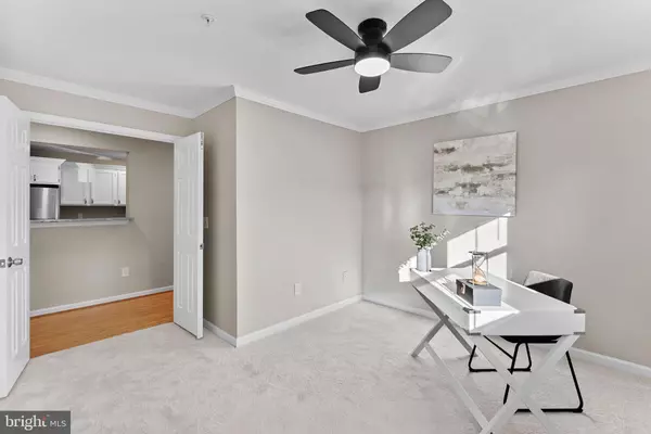 Reston, VA 20190,12000 TALIESIN PL #36