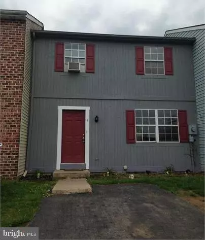4 WINDSOR CT, Millersville, PA 17551