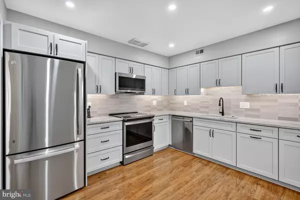 Rockville, MD 20852,11420 STRAND DR #R414