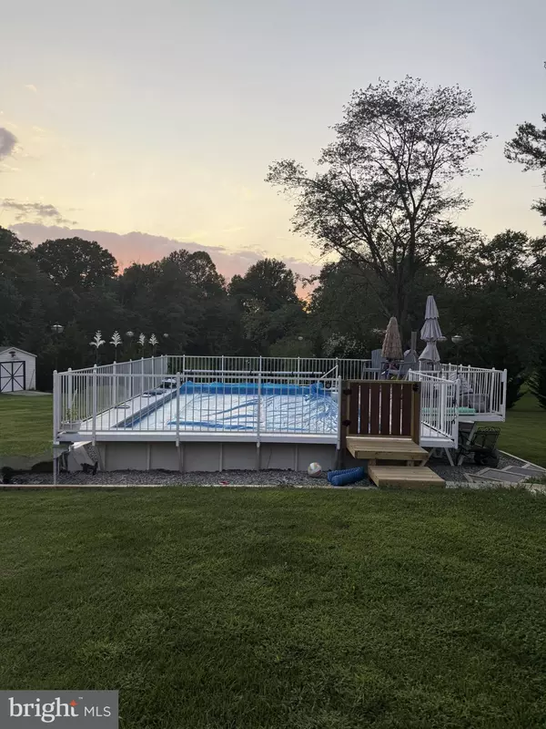 Manassas, VA 20111,8203 MEADOWLARK CT