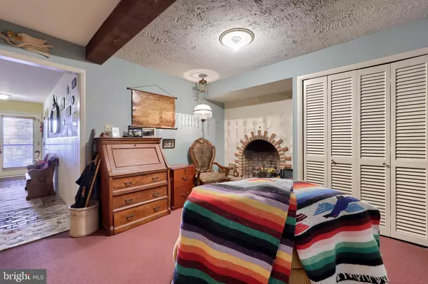 Reading, PA 19607,19 CLUB LN