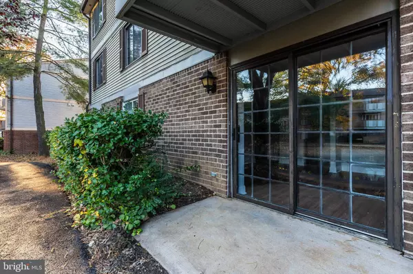 Alexandria, VA 22309,4410 GROOMBRIDGE WAY #A