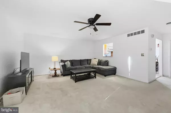 Wilmington, DE 19808,5123 W WOODMILL DR