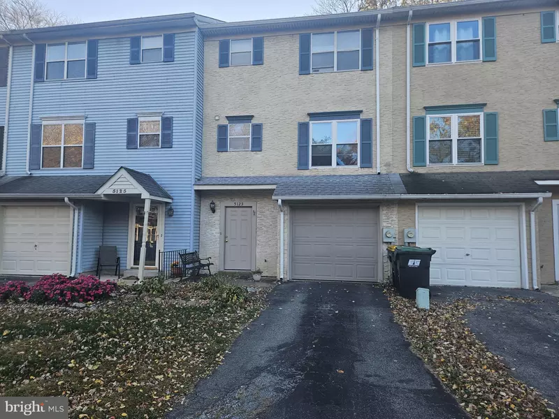 5123 W WOODMILL DR, Wilmington, DE 19808