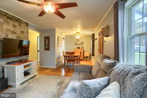 Camp Hill, PA 17011,202 S 19TH ST