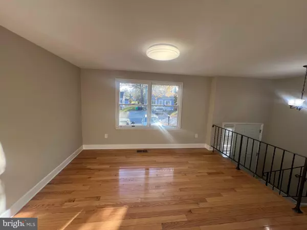 Laurel, MD 20707,8210 WILLOW ST